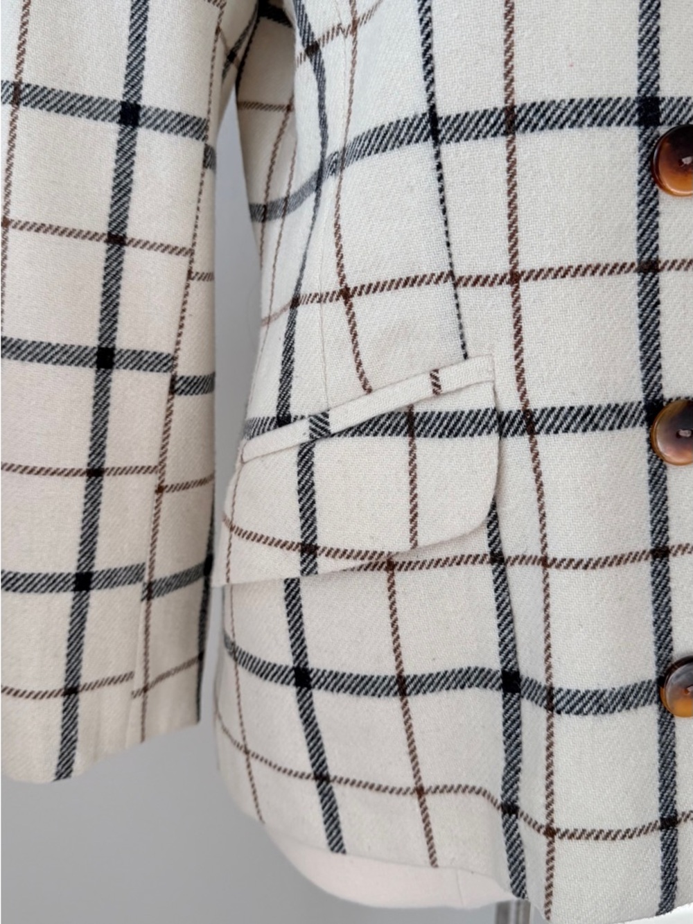 Vintage Made in France Plaid Double Breasted Blazer – Wool Blend Style – Size 40 - Picture 5 of 8